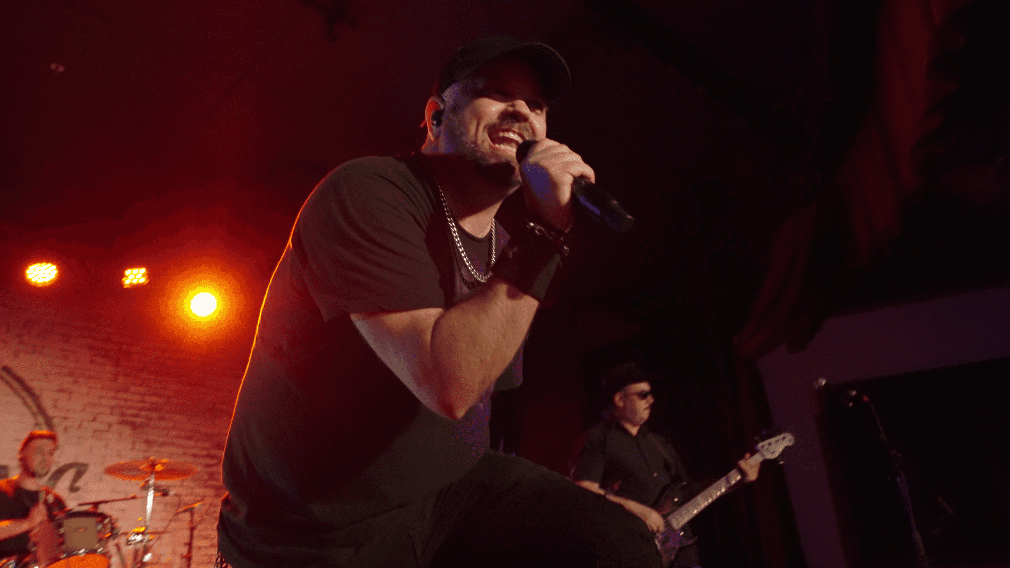 Six String - vlcsnap-2026-04-12-20h14m31s163